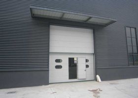  浙江工業(yè)提升門(mén)廠家,全國(guó)免費(fèi)上門(mén)安裝服務(wù)！【廣州奇翔】